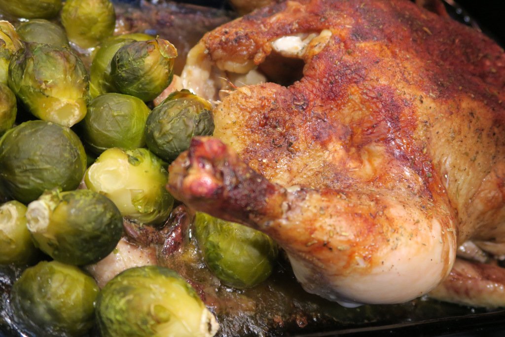 Delicious and Easy Keto Chicken and Brussels Sprouts #Keto #Recipe #Chicken #BrusselsSprouts #Delicious #EasyRecipe #Yummy #Healthy #Baking #Family #Cooking #Love veritypie.com/2019/01/18/del…