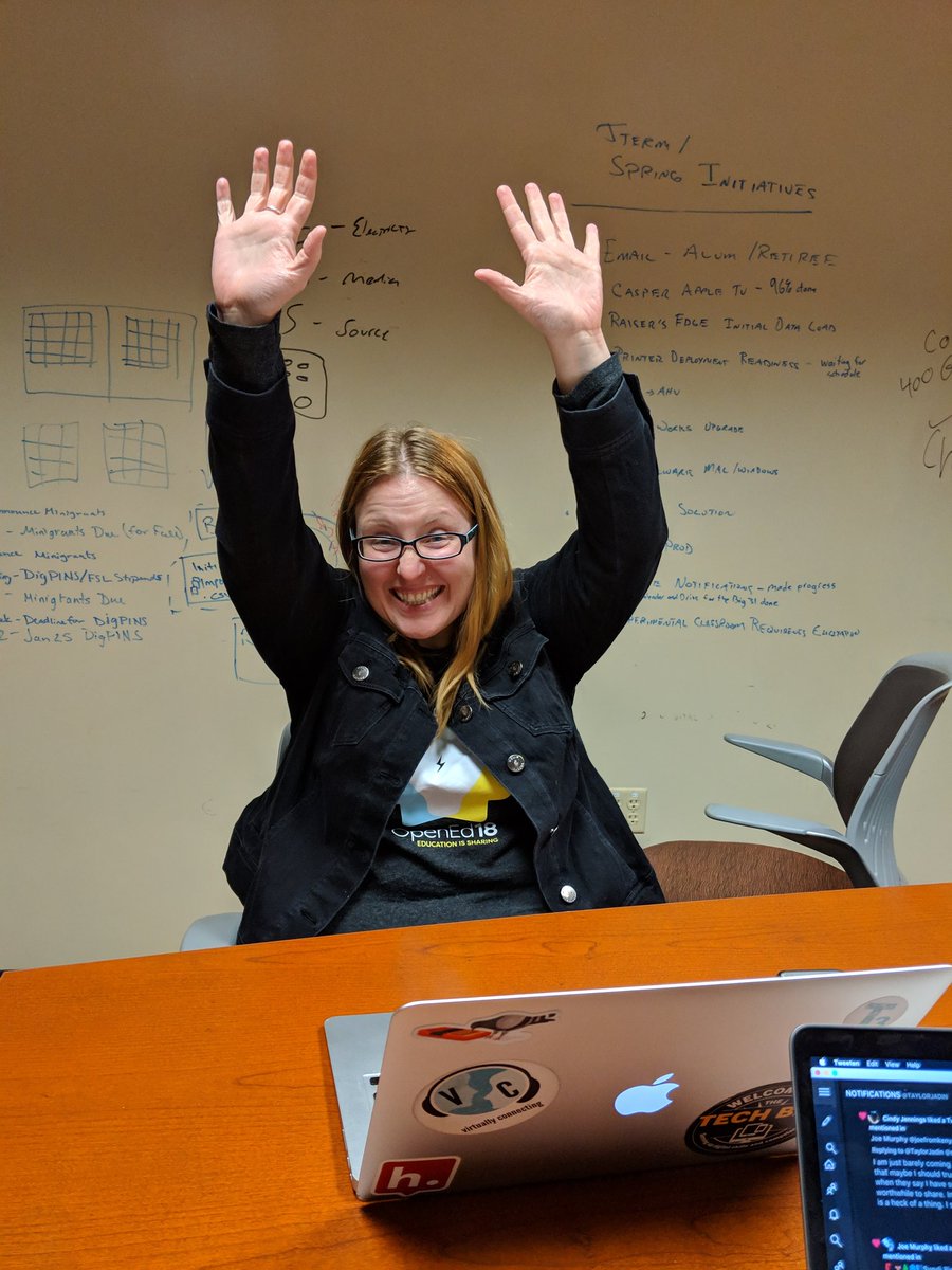 TaylorJadin's tweet image. @Autumm 's live reaction 

#DigPINS