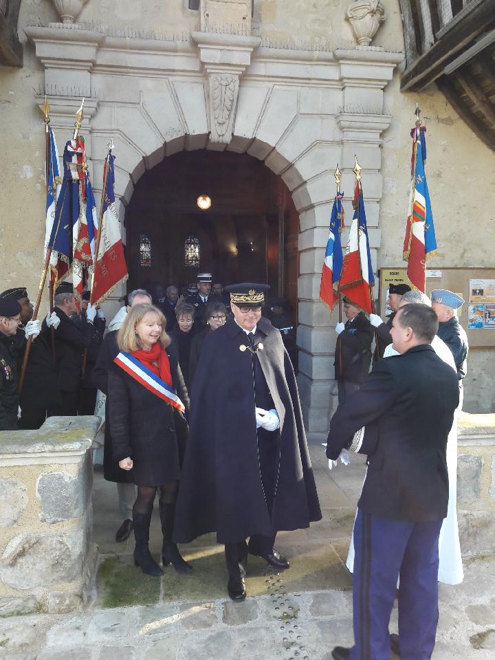 Prefet77's tweet photo. Fête de la #SainteGeneviève à Avon et à l'école de @Gendarmerie de @VilledeFbleau & #Voeux2019 du président départemental de l'ONM à Fontainebleau avec Jean-Marc Giraud #SPFontainebleau. #GGD77 https://t.co/Jdo4oKAyK3