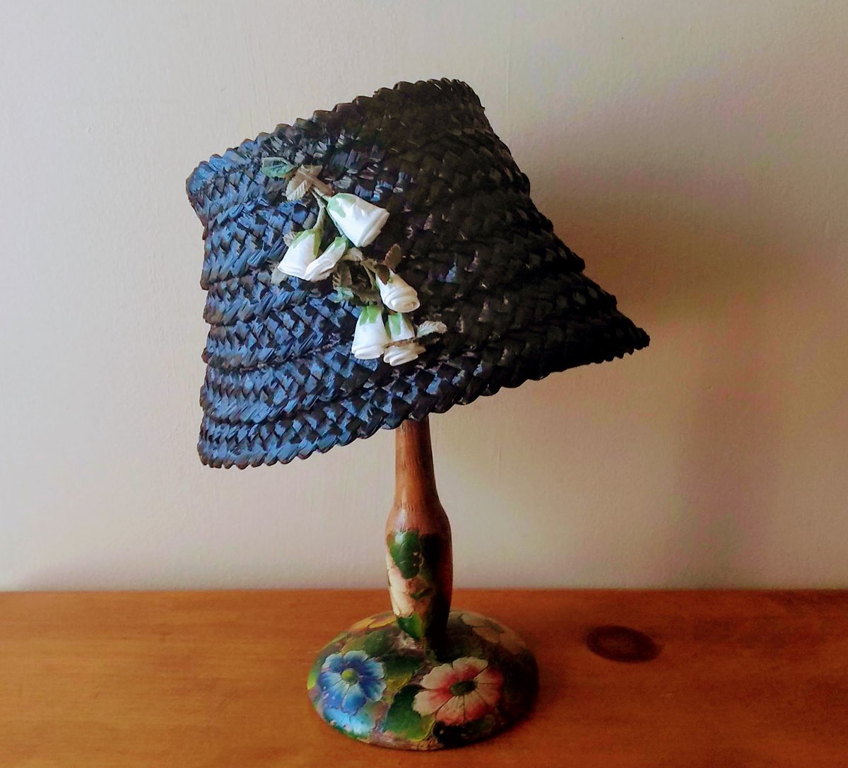 Vintage 1960's Black Straw with Floral Embellishment Lampshade Bucket Hat
#funhats #funvintage #vintagehats #vintagefashion #hats #1960sstyle #buckethat #whimsicalvintage #etsy #etsyshop