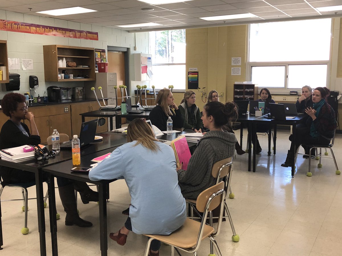 BrendanFetters's tweet photo. Rich conversations happening within our amazing #TeamKidsFirst faculty this afternoon around increased literacy incorporation into all academic areas during today’s EdCamp-style professional development. Powerful. 💥📚#WeAreCarroll https://t.co/165riOVZCO