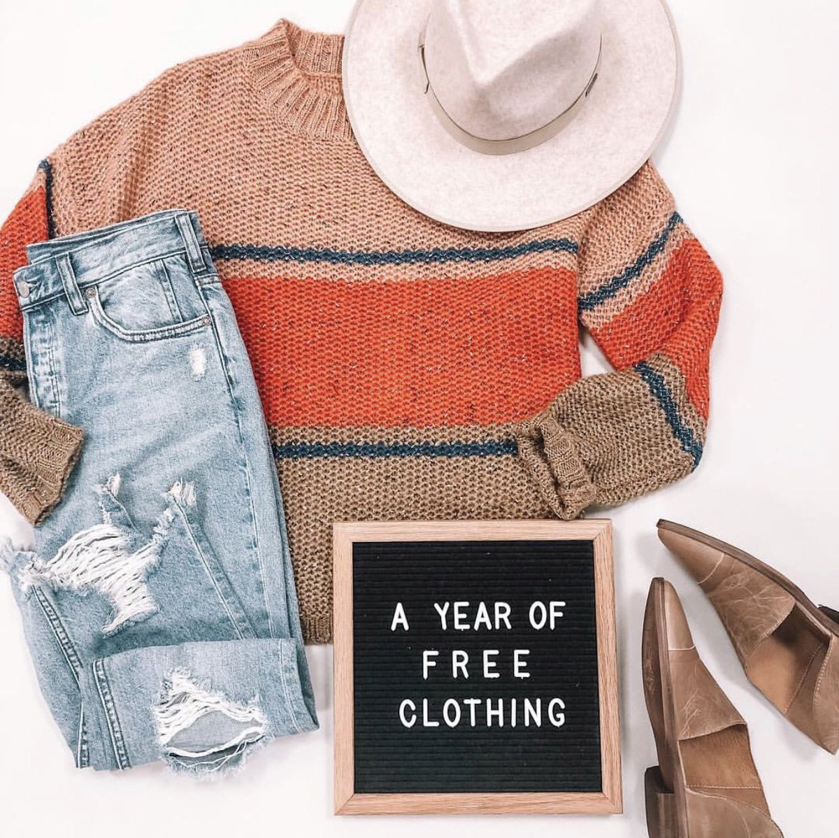 rooleeboutique's tweet photo. GIVEAWAY ✨
300k followers on Instagram! 😭😱🤯 To say thank you we are spoiling THREE 🤟 lucky winners with A YEAR OF FREE CLOTHING from ROOLEE!! 😱
For giveaway details + additional ways to enter, visit https://t.co/sXajFNfDEo.
The winners will be picked + announced 02.04.19. https://t.co/NpFBHHiEPe