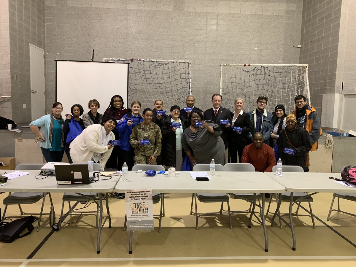 NYPD45Pct's tweet photo. The Overdose Prevention Workshop was a success! Thank you everyone who came out to get trained in naloxone and thank you to our partners! #TNCAP @BronxCB10 @Monique07825696 @WellCare_Health #ThroggsNeckMerchants @Biaggi4NY @NYPDPSA8 @MarkGjonajNY https://t.co/1C2YJP4KaW