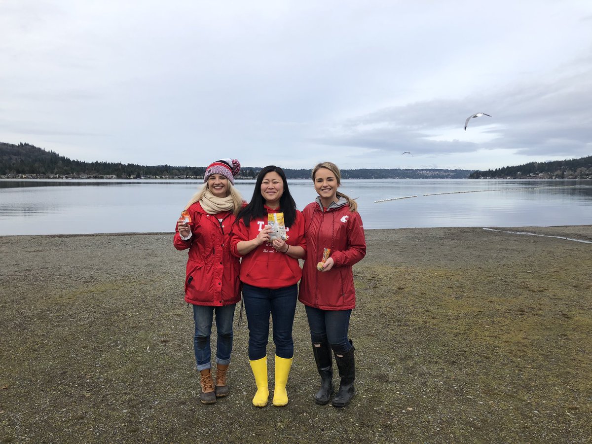 eagle_carlie's tweet photo. #TGIF Loved getting to spend our Friday morning volunteering at Sammamish State Park working on wildlife restoration! Can’t wait to be able to enjoy the park in the summer months! ☀️ Thank you @raabenducks for putting together such an awesome opportunity! #WorkSomewhereYouLove ❤️ https://t.co/dV1LaUMw13
