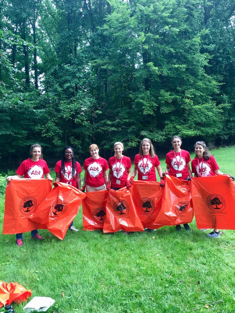 AbtGlobalImpact's tweet photo. 📢  Are you looking for an impactful internship? 

#Abternship Summer 2019 applications are now open! Help us move people from vulnerability to security worldwide. https://t.co/vHMkjpi1IW  @AbtCareers  #globaldev https://t.co/ayV1mYJTfS