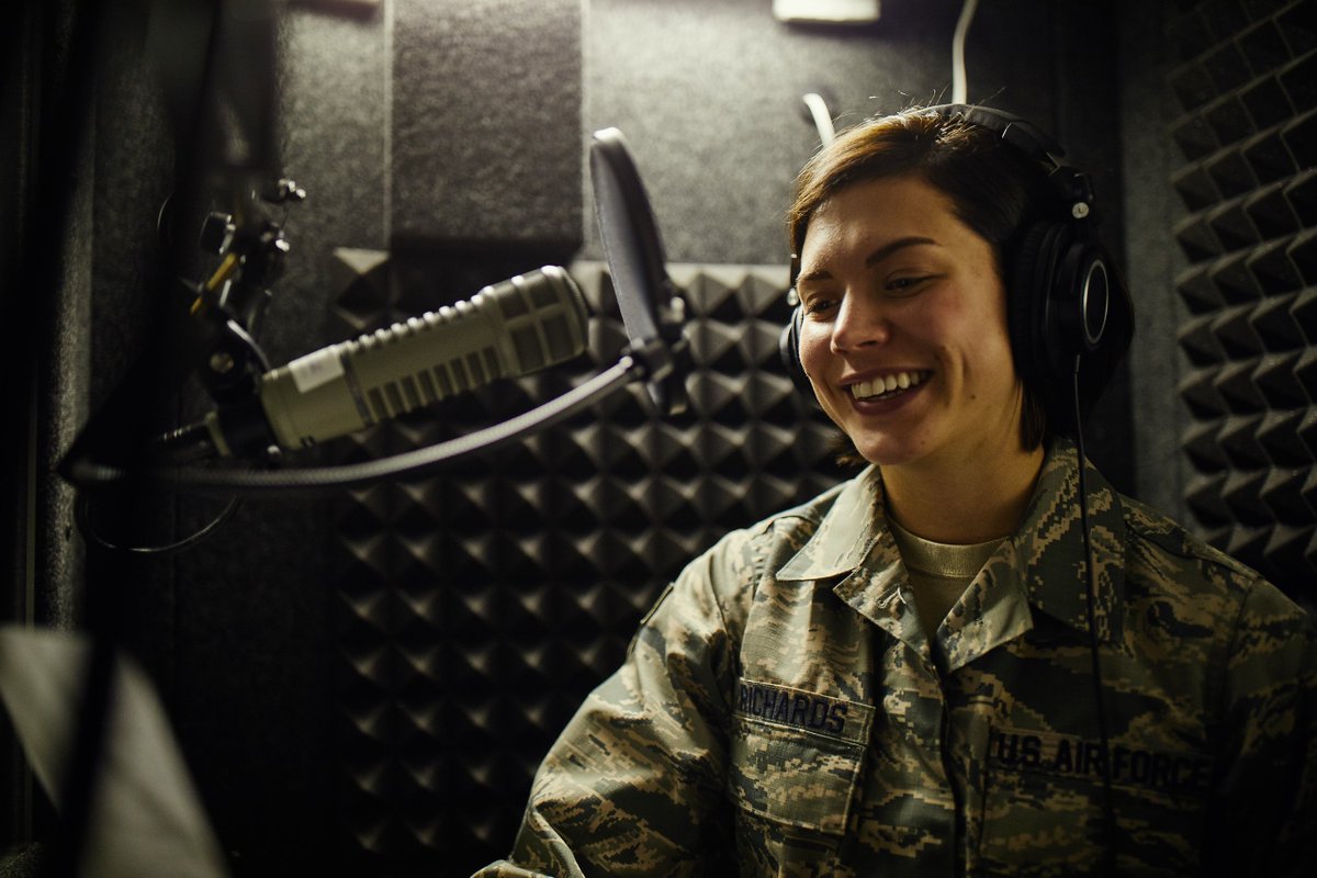 _futuresmag's tweet photo. As a broadcast journalist in the @usairforce , Laurel is doing everything from advanced #photography to building #broadcast packages for #TV and #radio. Learn more about #communications roles in the #Military here: https://t.co/woKUJalwjE https://t.co/VxKeVjoRMC