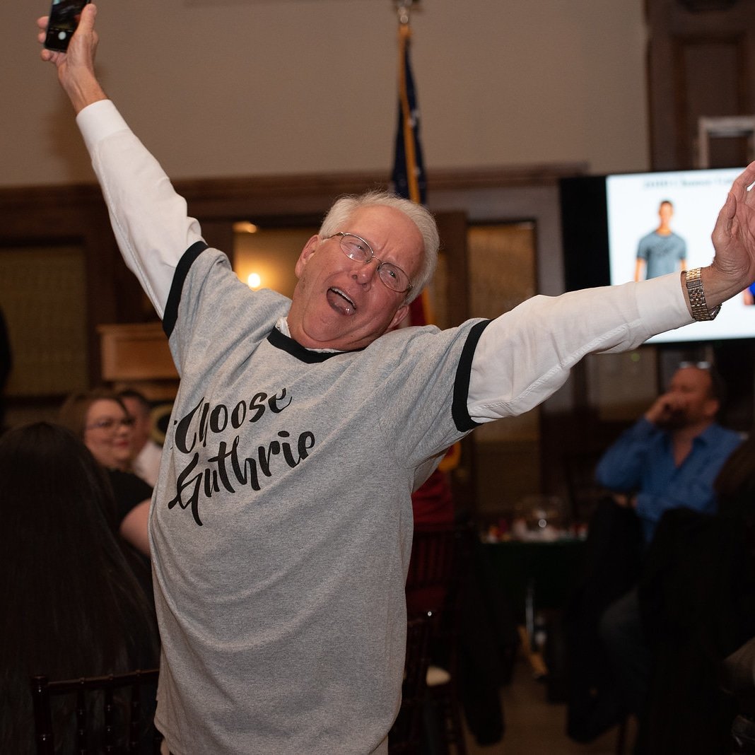 guthriechamber's tweet photo. This is how u know the Community Celebration was a success. #OurMayorRocks https://t.co/KbTHV6XEPf