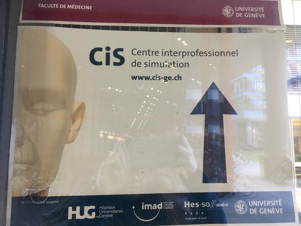CHWM71's tweet photo. Le #CESITECH et le @CHWM71 en visite dans un centre high-level le CIS à Genève @Hopitaux_unige #partagedexperience #simulation #innovation #competencesdequipe #facteurshumains #chalon #chwm https://t.co/g3DR8hzF4p