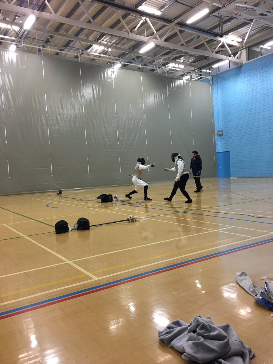 UoL_Fencing's tweet photo. Last bit of training before the Lincoln cup tomorrow! We’re excited to welcome all the teams for the first Lincoln Fencing tournament 🤺 
@Sports_ULSU 
@ULSU_Activities 

#WeAreLincoln https://t.co/qkdpMUzLYf
