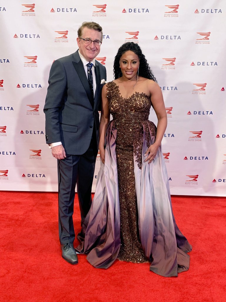 TheLueCrew's tweet photo. Ladies and gentlemen... @FOX2News Morning Weekend @MaurielleFOX2 @charlielangton on tonight's #NAIAS Charity Preview Gala
Watch Maurielle and Charlie live from Detroit's #AutoProm this evening on Facebook Live #ElleOnWheels
#LuesLook๐ #Dress Unique Lady Bridal and Prom https://t.co/7TrD6kl6vk