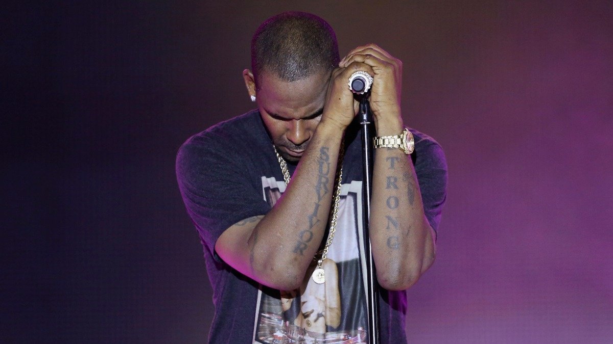 Sony drops R. Kelly following docu-series backlash https://reut.rs/2FIHmJr