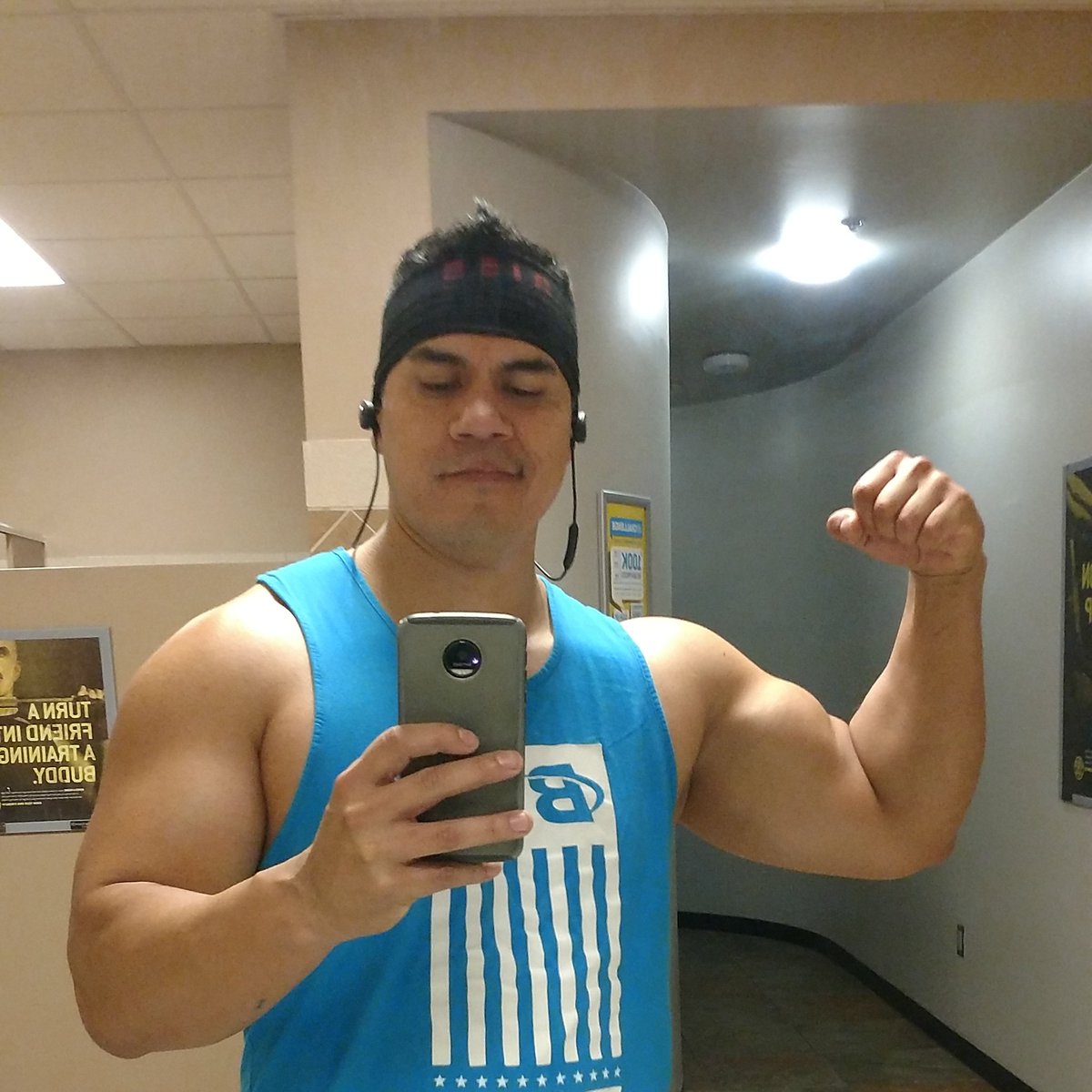 @GoldsGym time #mexican #HULK #bodyengineers #iconmeals #gymtime #ActorsLife #jessejames #rollinsw0llen #BuildYourBody #Venice #evogennutrition #fitness #Motivation #evogenelite #flexfriday #harbinger #harbingerfitness #gymrat #tc1Gel #nike #goldsgym #goldsgoals #bodybuildingcom