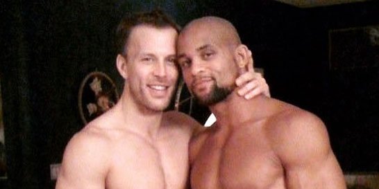 instinctmag's tweet image. Hate Group Whines Over Fitness Guru Shaun T &amp;amp; Hubby Covering 'Parents' Magazine dlvr.it/Qx0Tf4 #ShaunT #parentsmagazine #samesexcouples #SameSexParents #LGBTQ