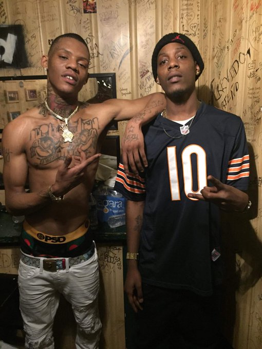 See real niggas link up and get some money 💯🏾🤟🏾 @El hitta https://t.co/0Vg2X1aieM<a class="tags" href="/tag/el">@el</a><a href="/tag/newprofilepic"class="tags"><span>#newprofilepic</span></a>