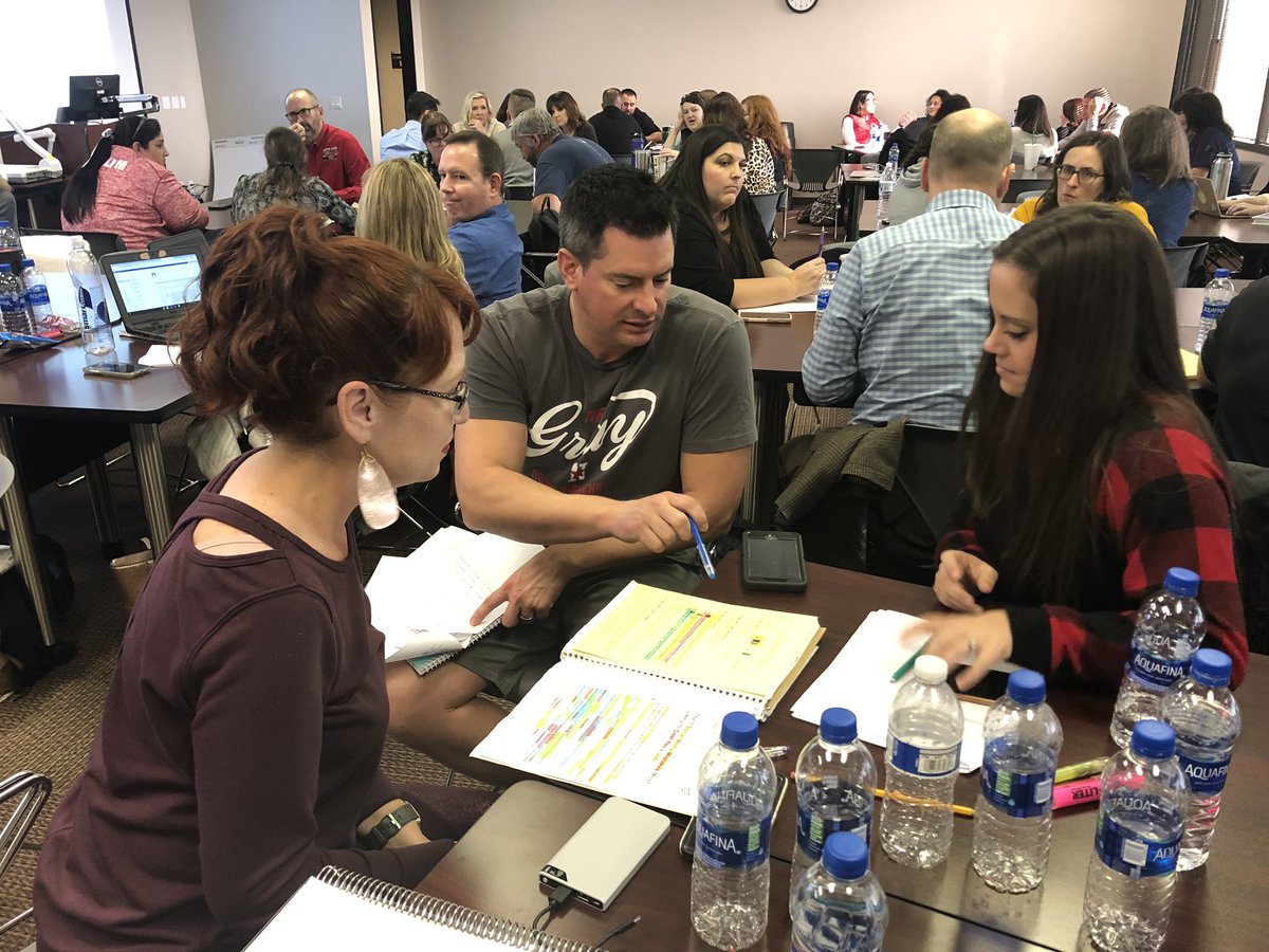 MeganGregor3's tweet photo. What a wonderful days as 60 @KHSD_Official teachers & admin. from all sites met for the first KHSD Literacy Council facilitated by the wonderful @hamilton_bunch. We have an amazing teaching staff dedicated to improving literacy! #KHSDLearns #WePD @RyanGeivet @4kyleatkin https://t.co/UD0TzJkdcS