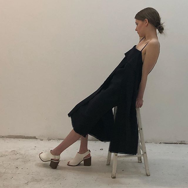 fayality's tweet image. Voici une preview de notre shooting d’hier au studio @studiogiovanelli avec la designer @mariannefreve et le modèle @lauumacha ✨ bit.ly/2W1ti3o