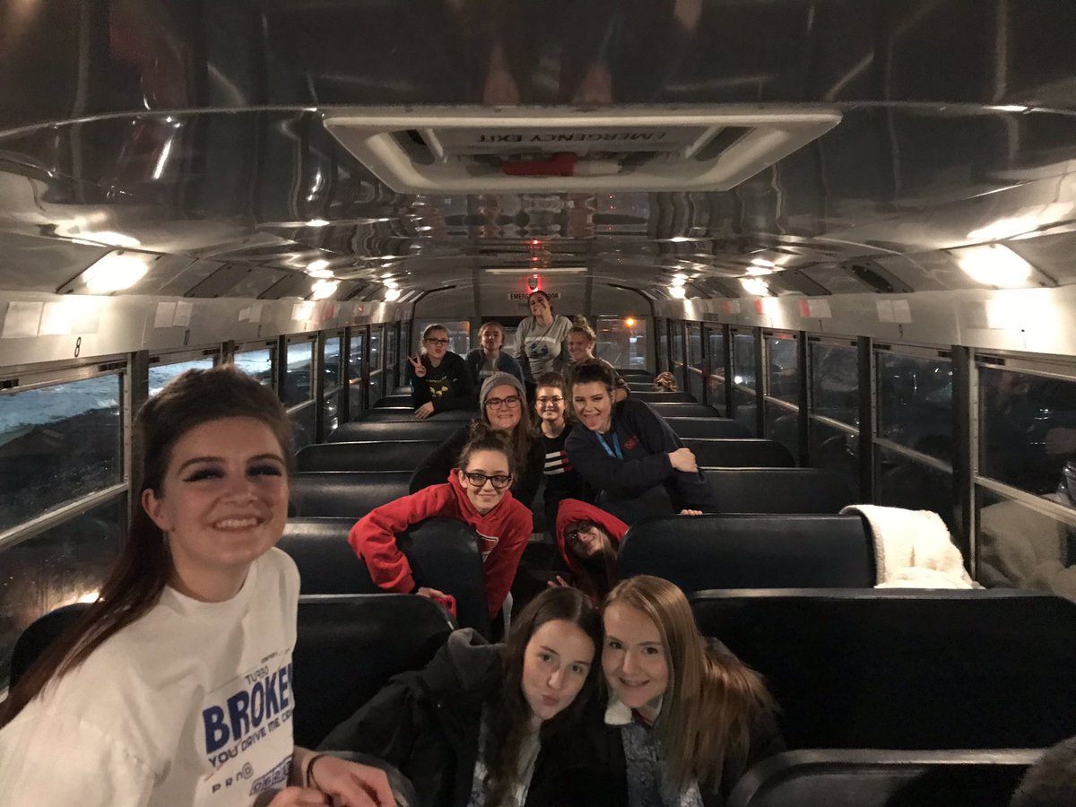 MarionSingers's tweet photo. We are on our way to Marysville #halfcase https://t.co/C2DDaLye0a