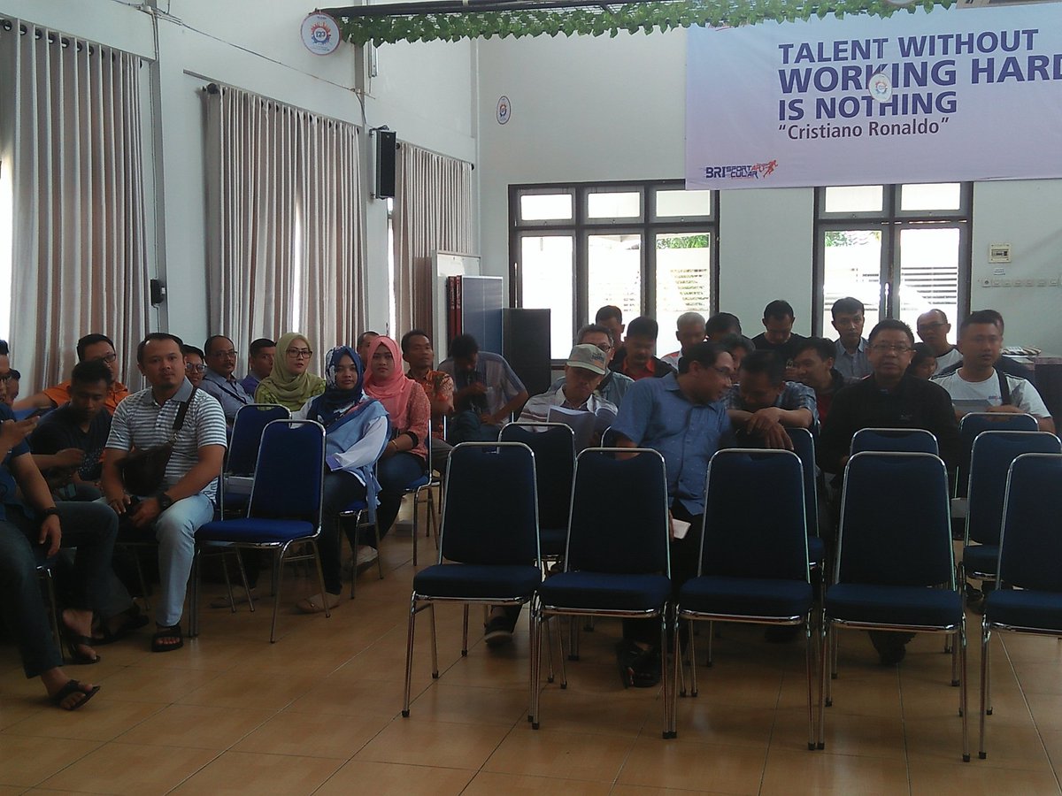 UmiUminur's tweet photo. Rapat Anggota tahunan Koperasi Cahaya Sehati
#ppkl2019
#ppklkabcilacap
#ppkljateng
#majukoperasi https://t.co/XXuyWrWmDk