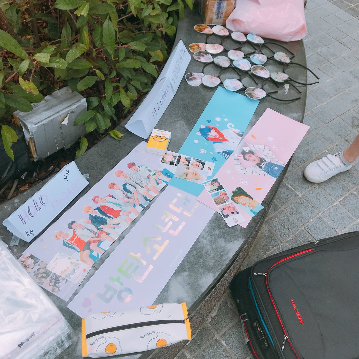 1426fan's tweet photo. 💖💜 #BTS HOLO FANPACK 💜💖

We have moved! Still the same place just a different seat! 

#BTS_HOLO_FANPACK ⁠ #방탄소년단 #방탄 #LOVEYOURSELFSG https://t.co/nFN89HNGoP
