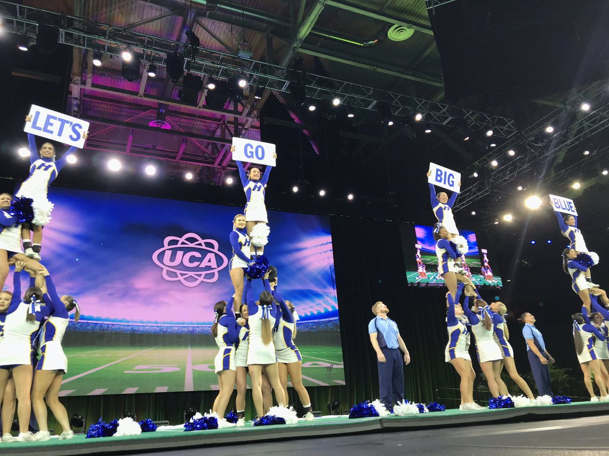 UCAupdates's tweet photo. Lets Go Big Blue! The school PRIDE from @HofstraCheer had the crowd on their feet during #UCAGameDay Finals! ✨ https://t.co/E1reXUyYiZ