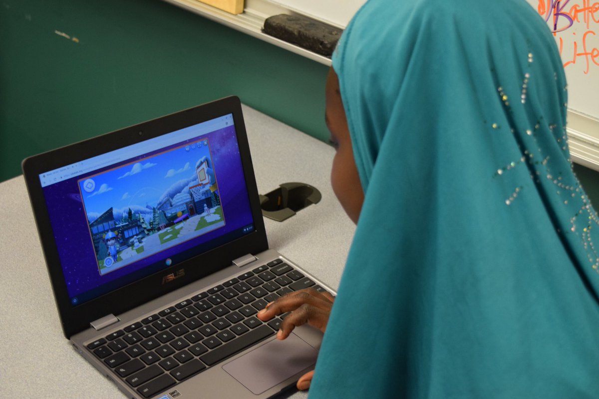 bsprincess's tweet photo. It was fun to see what happens ... if you give a girl (even kindergartners) a Chromebook ... and guide her through it’s hows, whens and whys. #stemgirls #girlsntech #soproud https://t.co/AbEoZVQnUi