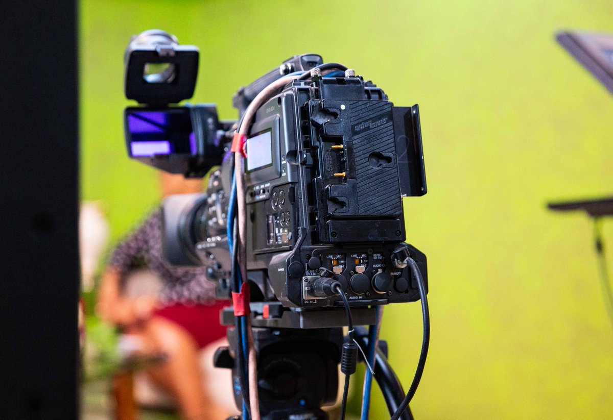 Great chat to the whole Atlantic Discovery team this morning via satellite phone on the Breakfast Show ABS Television/Radio abstvradio.com #twac2018 #row4rose #wildspirits