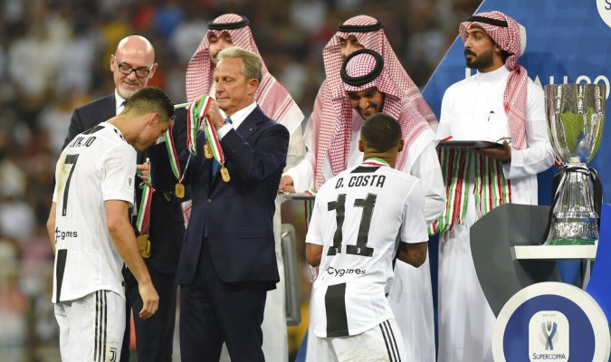 Panel de la #FIFA analiza propuesta de nuevos torneos http://bit.ly/2MirNJM