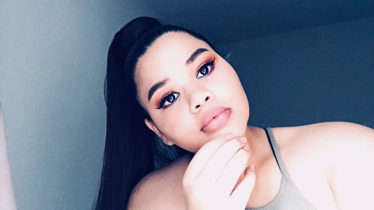mommaevieee's tweet photo. Definitely going to be an amazing year #2019goals #makeuplover #plussizemodel https://t.co/5OIw9DJpHu