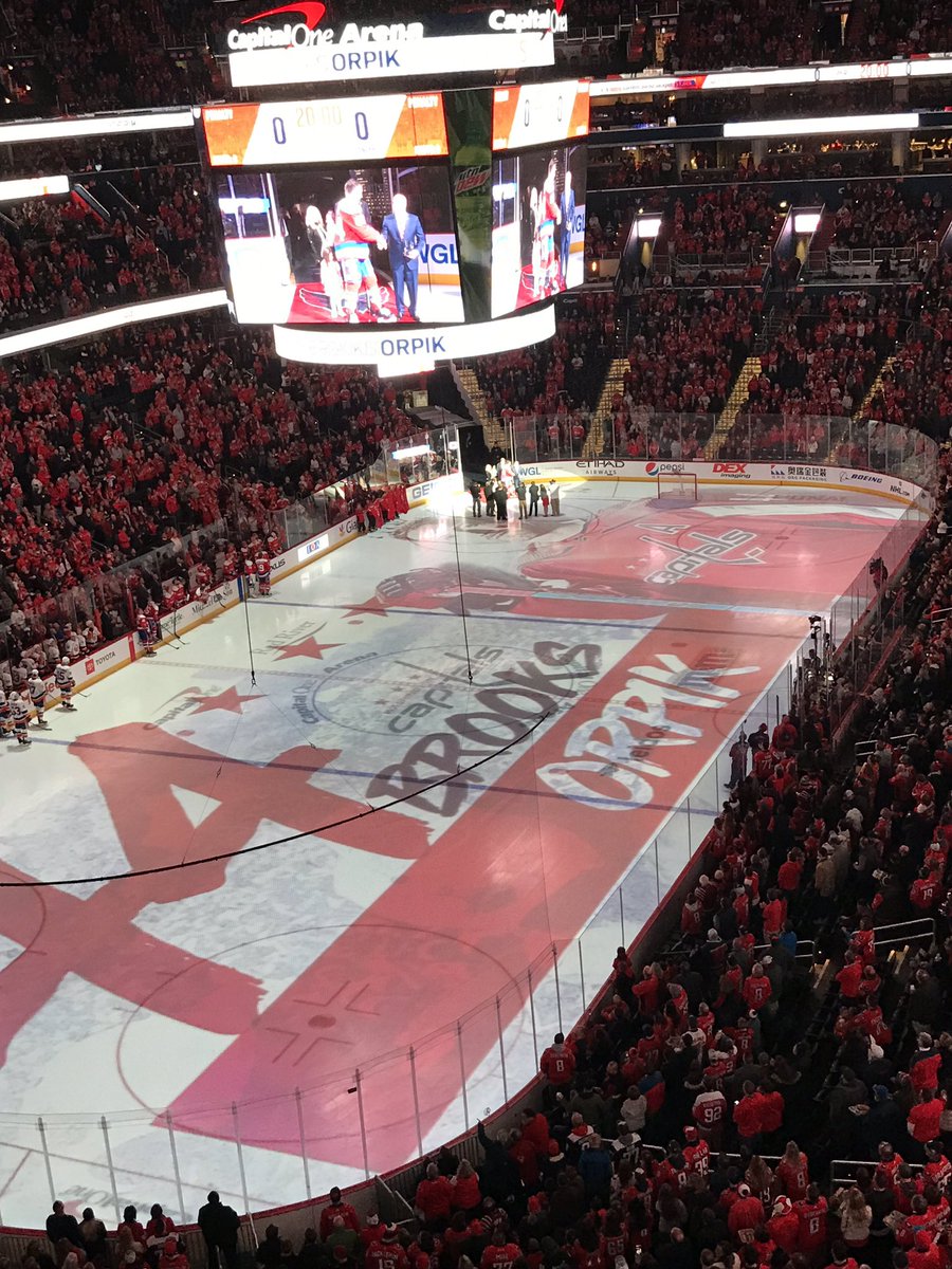 goodNfatherhood's tweet photo. #custominktoss section 411 https://t.co/kkZBo5pP7M