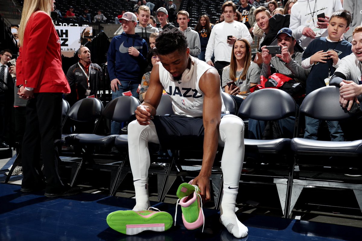 SoleCollector.com on Twitter: ".@spidadmitchell made young fan's day with signed Adidas Pro Vision sneakers. 📸: @lissa363 https://t.co/PAvuY82G9R" /