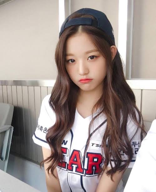 MMina_twt's tweet photo. Today Ayaka take me to see a baseball game, it was so great! I was thinking about our fans while seeing the crowd, love u~ 💖
#TeamMatsui https://t.co/lNlU3JC61Q