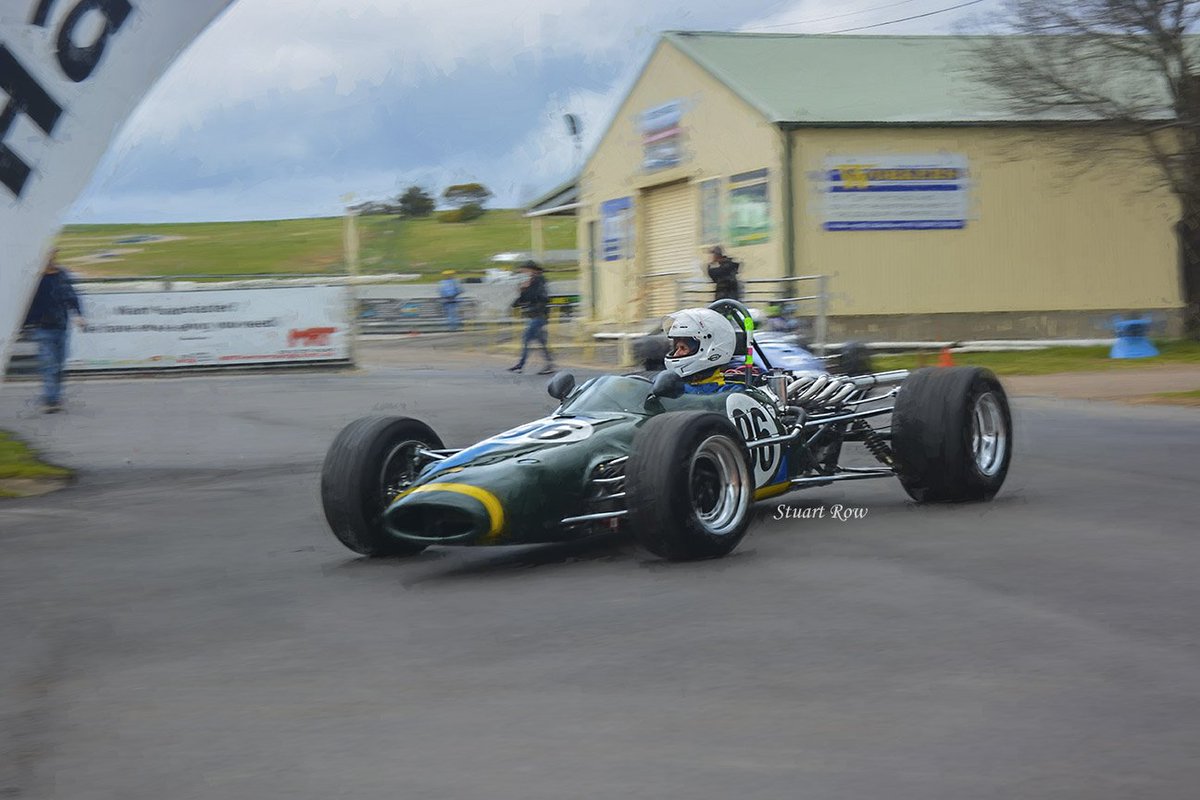 stuartrow's tweet photo. 1969 Proton F2 at #hsrca Wakefield Park meet September 2015. https://t.co/EtZACPoRIX