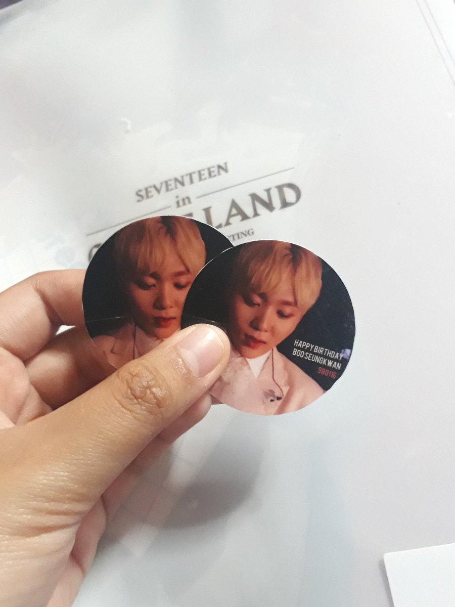 milkywooyu's tweet photo. Super late notice but i'm coming down for #TogetherWithBOO (@with_boo ) today(19/01) and i'm giving out this stickers.
Timing: arnd 3pm+
Location: I'll update when i'm there
How To Get : Like + Retweet + follow(optional) https://t.co/c4miioJIil