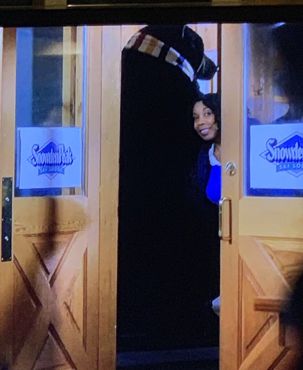 TennisChik's tweet image. Hey #POstables!  I’m watching @hallmarkchannel #AWinterPrincess and I think I just spotted Bearthazar!  ❤️❤️❤️ Or maybe just one of his cousins from up North!  😂😂😂📬🐻