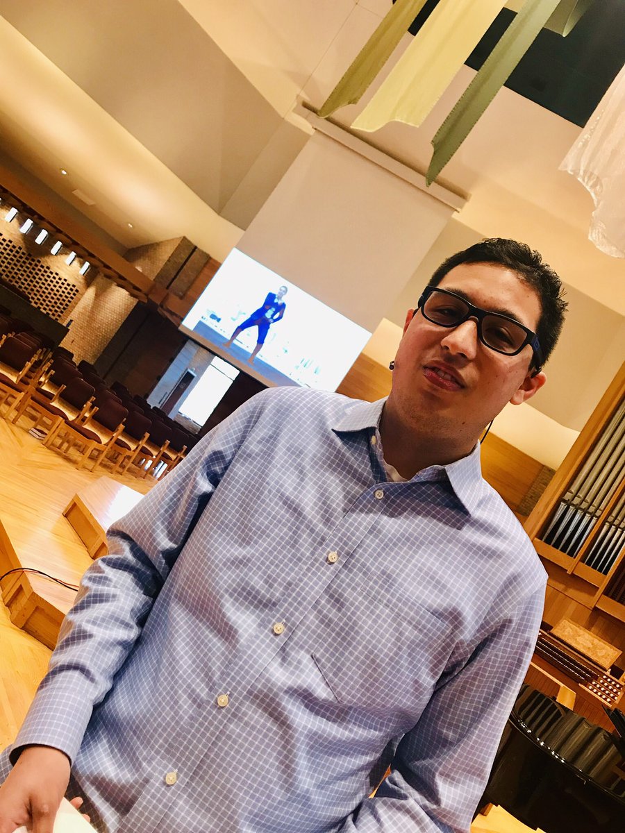 YouCanBeBrave18's tweet photo. Just a Mantonio is mic’d up and ready to give his talk on postsecondary education for people with intellectual and developmental disability. #YouCanBeBRAVE #InclusiveHigherEd #StillThinkingCollege #TurningLemonsIntoLemonade https://t.co/mgbLzfObzD