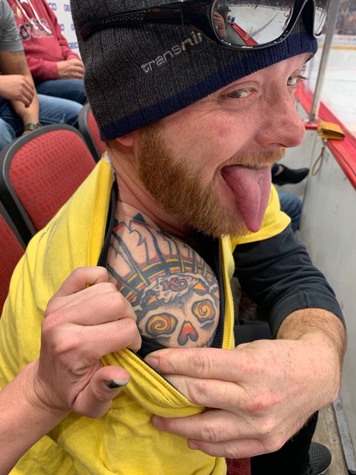 Made a new bestie Chris he&rsquo;s a Chiefs fan too 😍 https://t.co/Z0TaouqcLU<a href="/tag/shehulk"class="tags"><span>#shehulk</span></a><a href="/tag/redhulks"class="tags"><span>#redhulks</span></a><a href="/tag/hulks"class="tags"><span>#hulks</span></a>