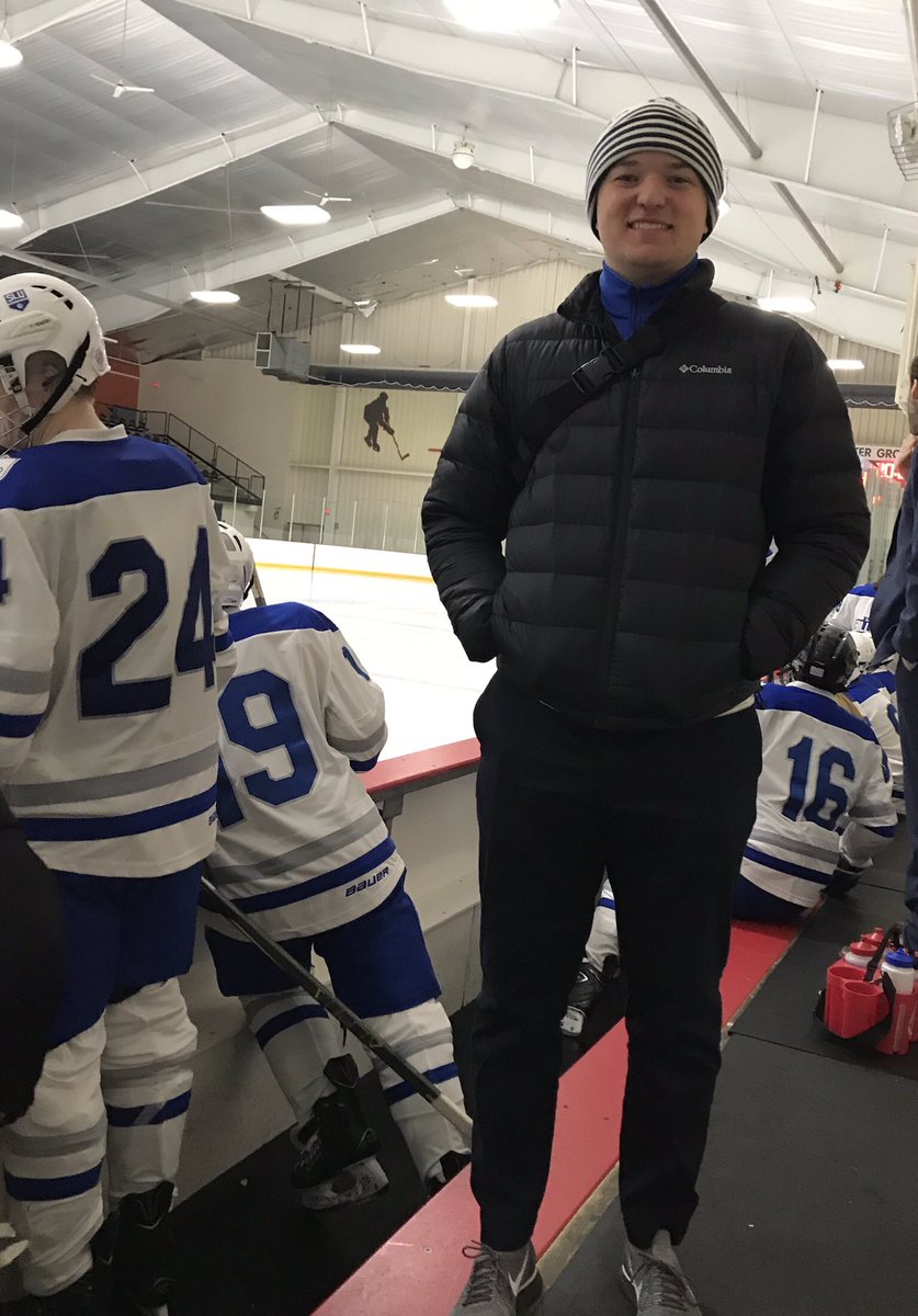 timsterhatc's tweet image. Great to have an @SLUBillzHockey game on senior night. Thanks for letting me bring an @SLU_AT PY1 student @sludchs @SLU_AT_Society #HaveOne #2Rules #onemorehomegame