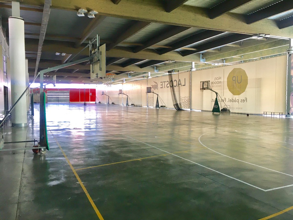 BookingSportsFa's tweet photo. Consejo 6 para aumentar ingresos instalaciones deportivas. Añade limitadores en las ofertas, genera urgencia. Haz una oferta sobre el precio de alquiler irresistible y limítala en plazas/tiempo y sobretodo reserva on-line, no llamarán: https://t.co/B0a15gW3qZ  #weplaytobefriends https://t.co/Uz5AUflm7c