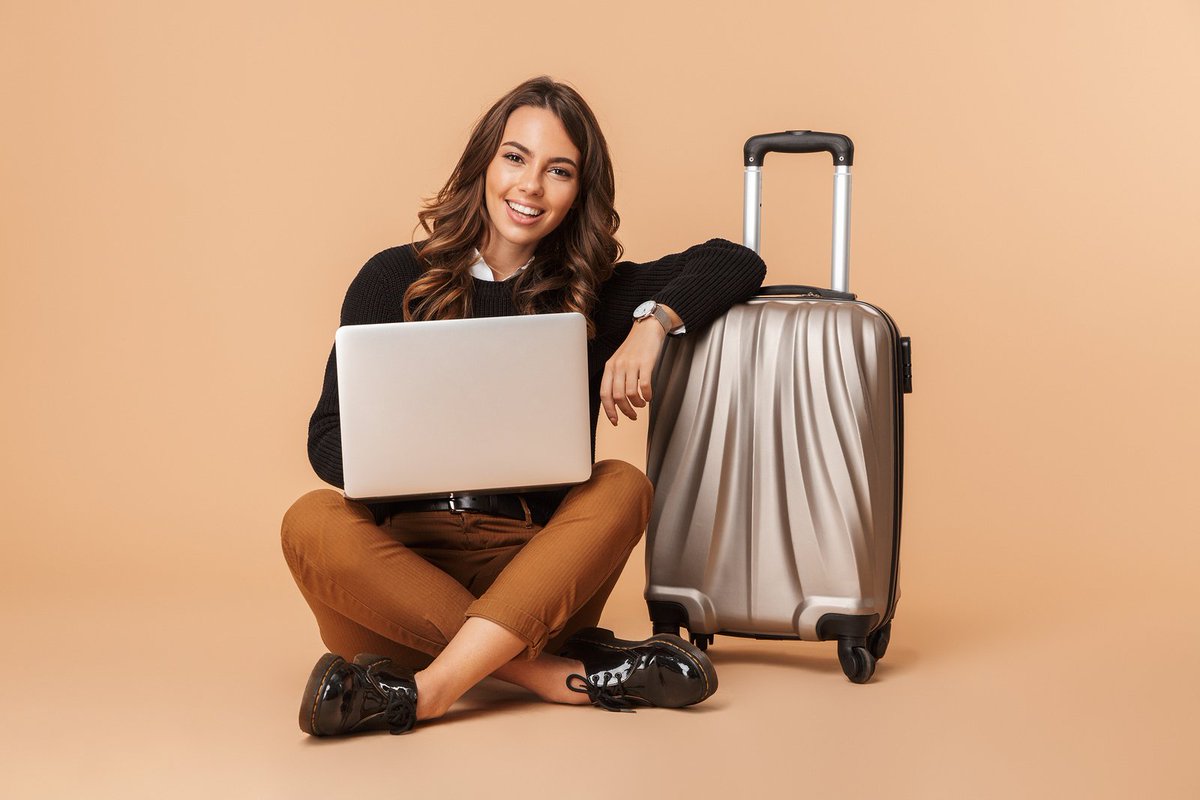 Unicobag's tweet image. #Baggage claim can be one of the biggest pain points for #travelers. But with #Unicobag, you can have a professional Unicobag driver collect and deliver your bags straight to you!
