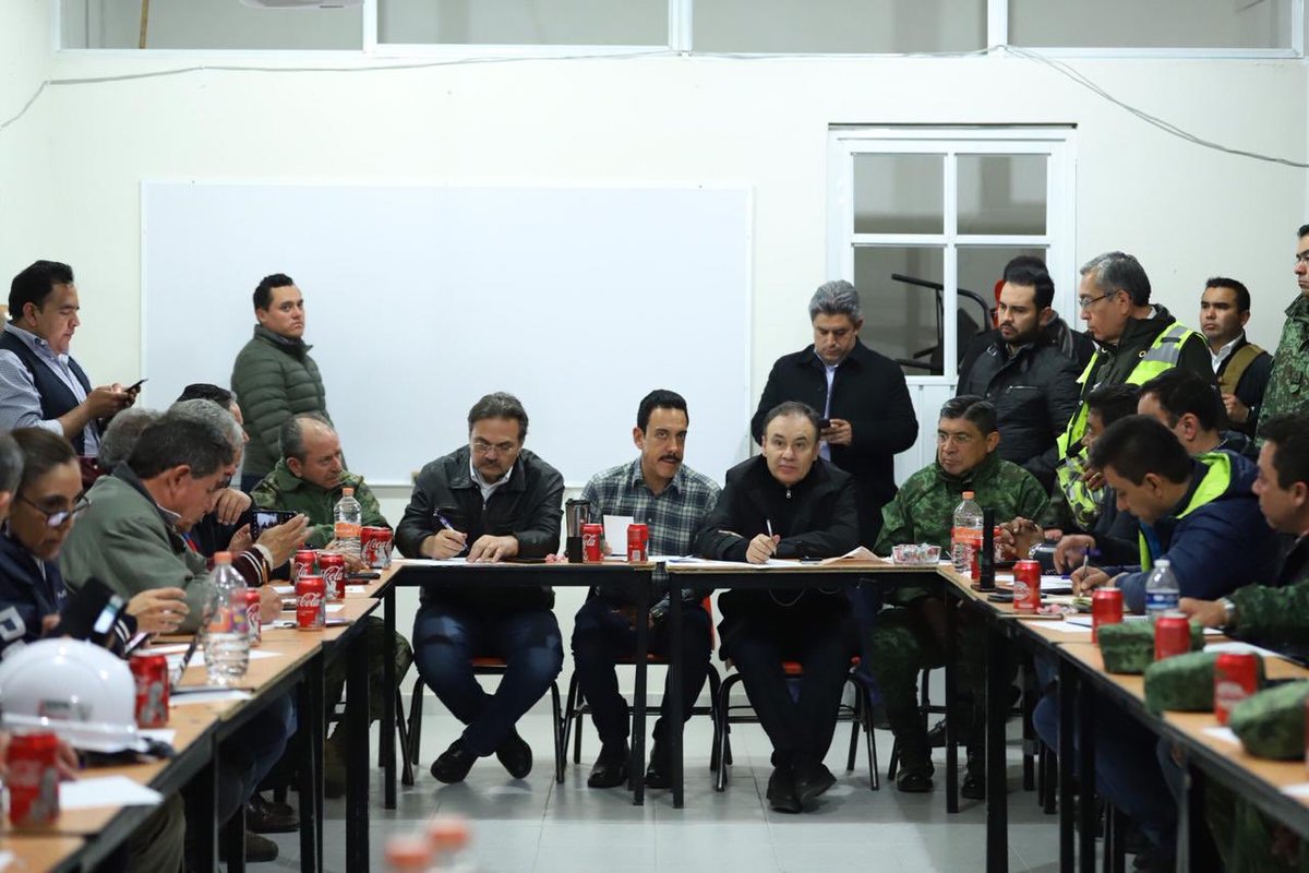 Trabajando hombro con hombro con las autoridades del <a href="/GobiernoMX/">Gobierno de México</a> después de la tragedia ocurrida en Tlahuelilpan. La atención a los heridos es nuestra máxima prioridad en estos momentos.