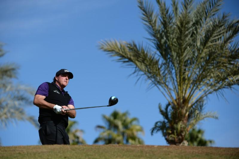 Late birdie run keeps Mickelson ahead at Desert Classic https://reut.rs/2Dl1FLi
