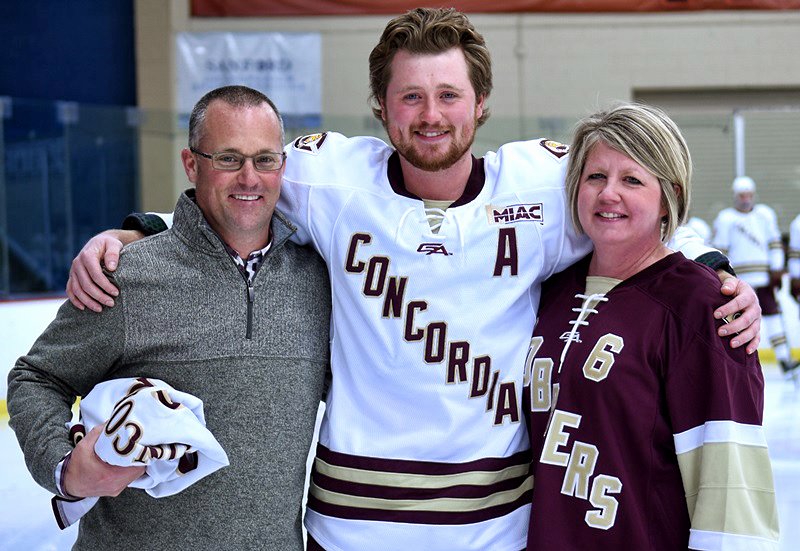 SENIOR NIGHT! The Cobber men's hockey team honored its 4⃣ seniors before Friday night's game. Mario Bianchi, Ean Goos, Turk Scatliff &amp; Jake Stilwell were all accompanied on the ice by their parents for the pre-game ceremony.