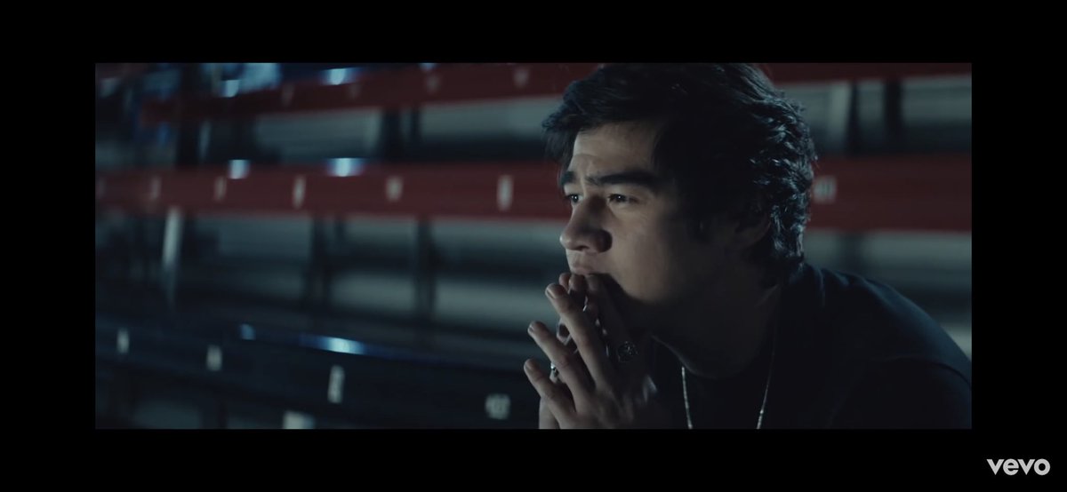 jetblacktalia's tweet photo. you can actually feel the emotions throughout this video, it has such a powerful message which all makes sense once you watch and take in all the details. like ashton said “all you can do is watch” and that’s a hard thing to do. this video is true art, i’m so proud #lietomevideo https://t.co/f01Y7VEij7