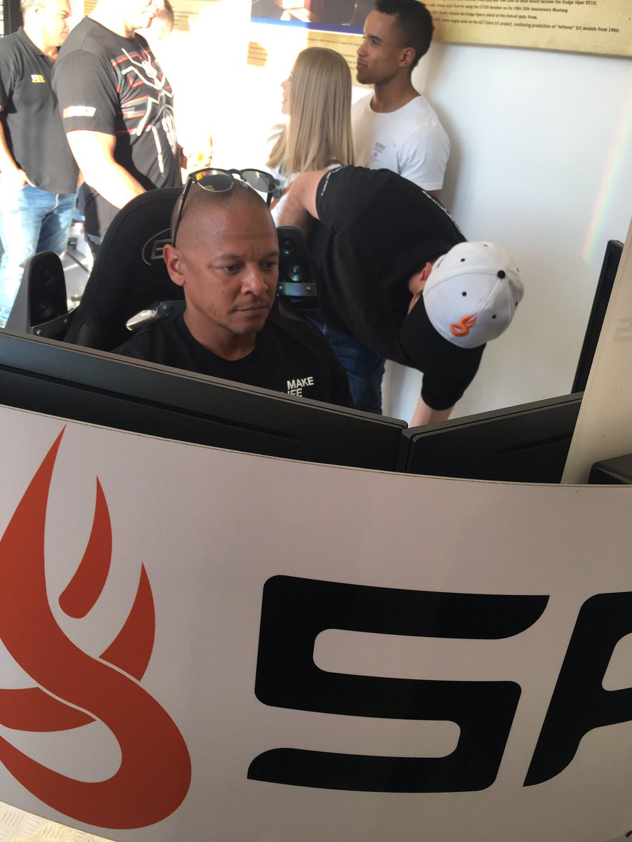 roadtoracesa's tweet photo. Pop into RTR Sandton today to try out our full motion Safire simulator🏁🤩🙌🏻 #bestinthebusiness #transformation #fullmotion #simulator #rtr #sandton https://t.co/JVzwnErtzy
