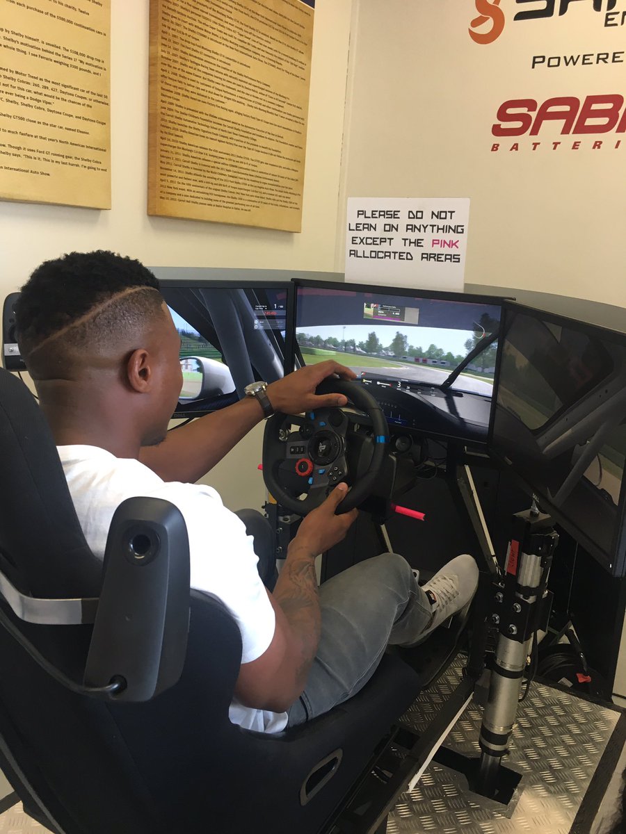 Pop into RTR Sandton today to try out our full motion Safire simulator🏁🤩🙌🏻 #bestinthebusiness #transformation #fullmotion #simulator #rtr #sandton