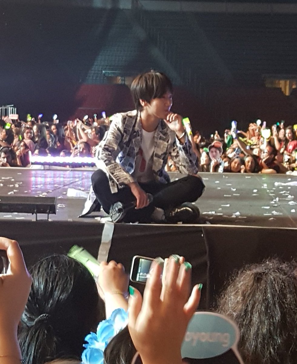 SilviaRo82's tweet photo. My favourite photo SMTown: Yesung you are the best 😊👍🇺🇾 @shfly3424 https://t.co/k8LQtCAGWA