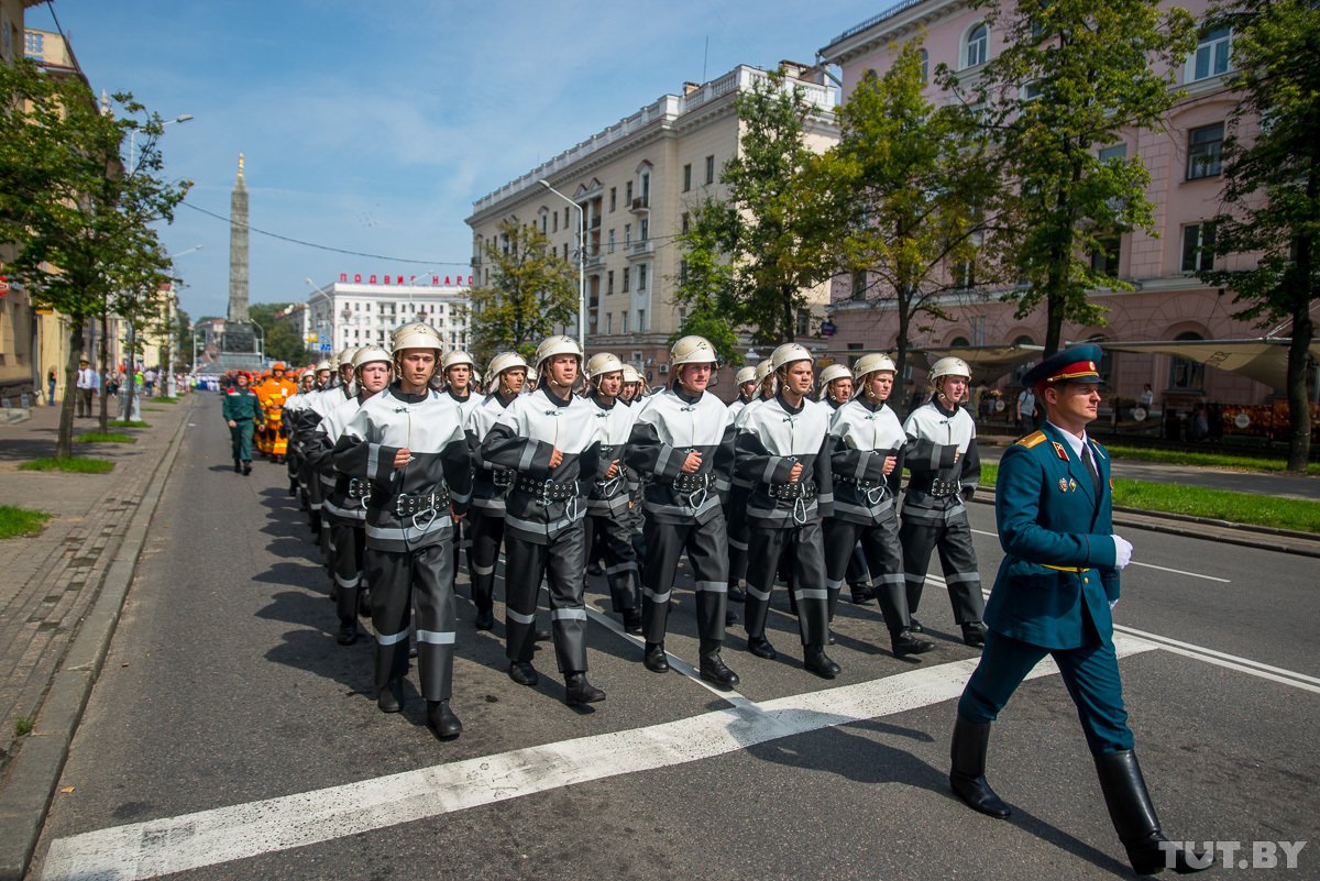 От всей души поздравляем @112by @112MINSK с Днем спасателя!
Пусть у вас будет немного работы, пусть все возвращаются домой к семьям.
Давайте напишем много добрых слов людям, которые спасают жизни!