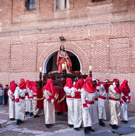 #NovedadesSSVLL19
El Cristo de la Misión <a href="/ArtillerosVa/">CristoArtillerosVa</a> saldrá el Sábado de Pasión desde el Palacio Real para realizar un recorrido por las calles de la judería, con estación en Santa Isabel.
Procesionará en unas andas cedidas por <a href="/eccehomonava/">ECCE Homo</a> 
#75Artilleros
(Fuente: <a href="/VCofrade/">Valladolid Cofrade</a>)