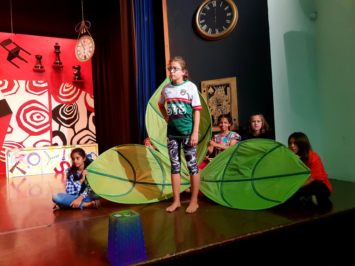BSMuscatDrama's tweet photo. I like leaves... Saturday rehearsals #wonderland  @BSMuscat https://t.co/UuGtFVV2U5