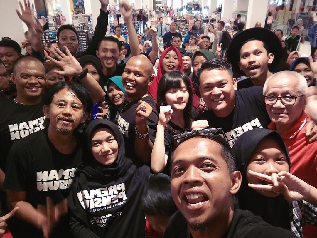 terimakasih cirebon. kalian luar bisa
#PremanPensiunMulaiHariIni 
#FilmPremanPensiun